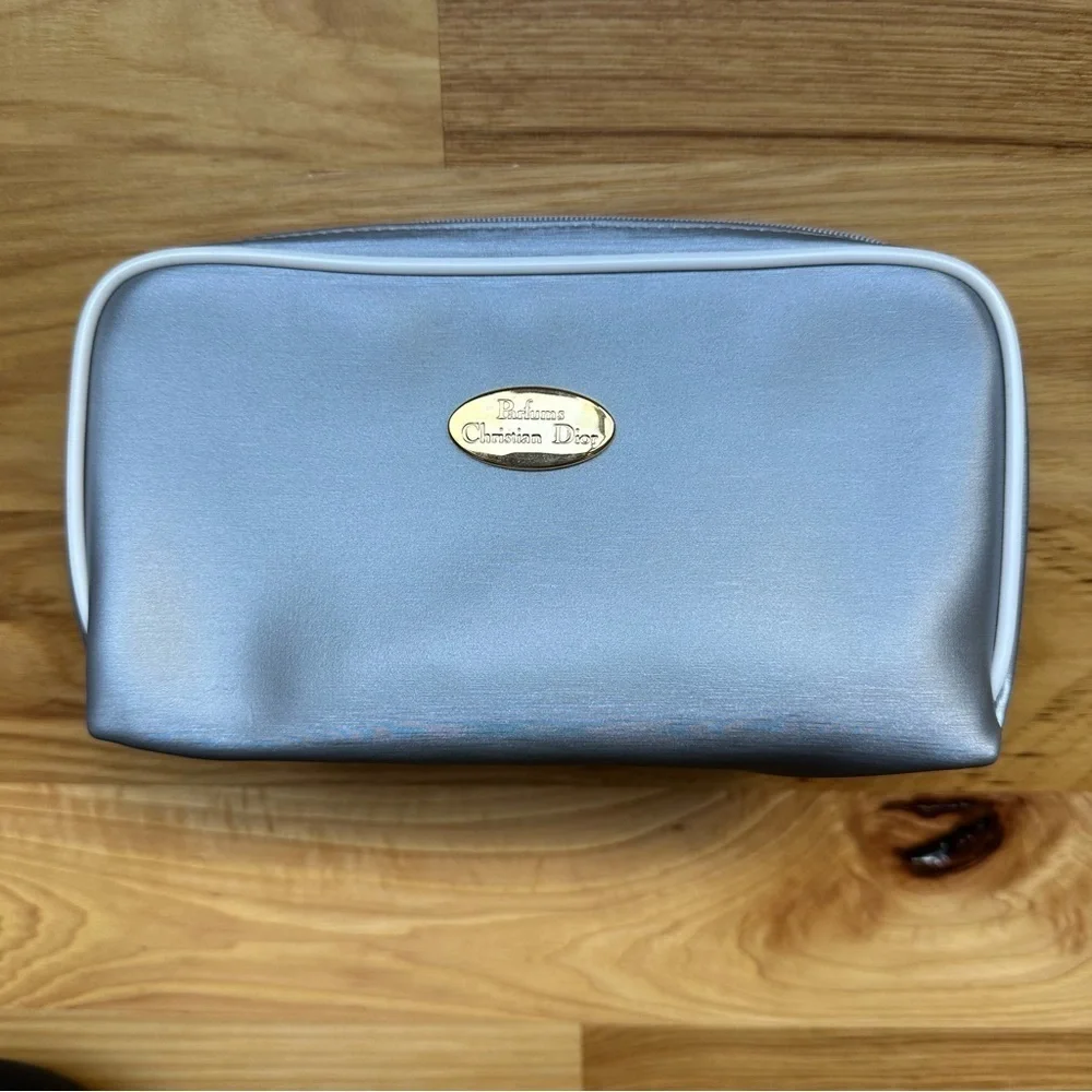 Dior couple minor